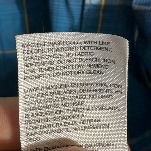 Marmot size large men's s/s blue plaid shirt, lightweight, great for spring - Picture 11 of 11